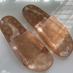 Coach Ulyssa Sandal Dark Gold size 10